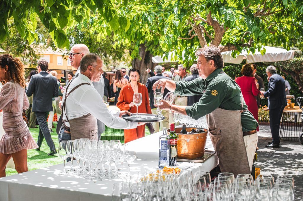 Finca Santa Luzia: El Mejor Restaurante con Terraza en Alicante para Disfrutar al Aire Libre