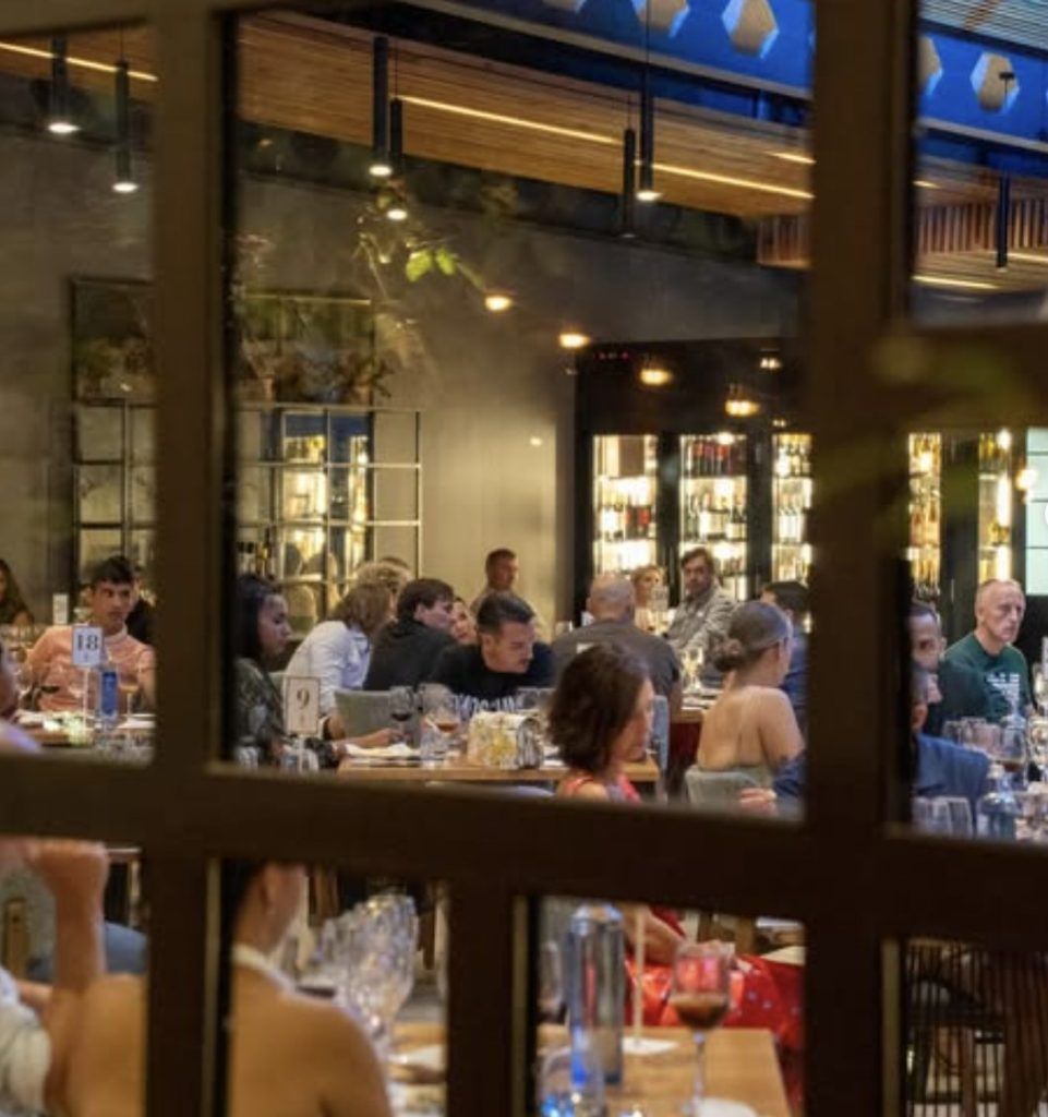 Reuniones familiares en Alicante: 5 motivos para elegir Finca Santa Luzia